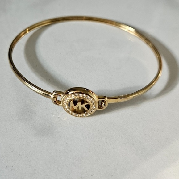 Michael Kors Gold Bracelet with Crystal Accents - Picture 4 of 5